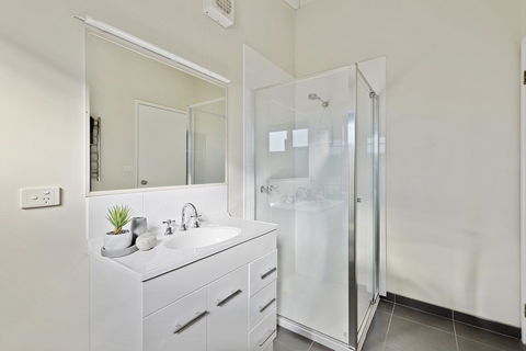 Beachside House - Accommodation Newcastle 19
