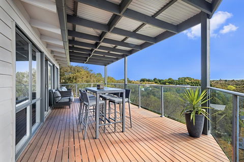 Beachside House - Accommodation Newcastle 5