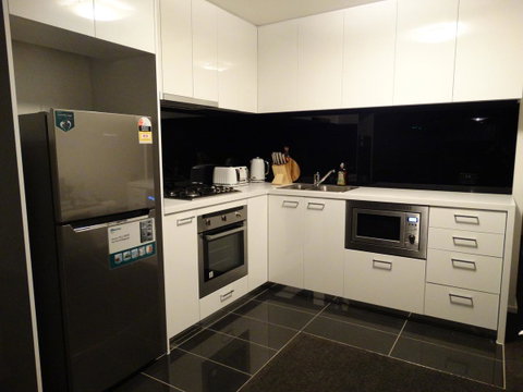 Cloud9 Luxury Apartments - Accommodation Newcastle 2