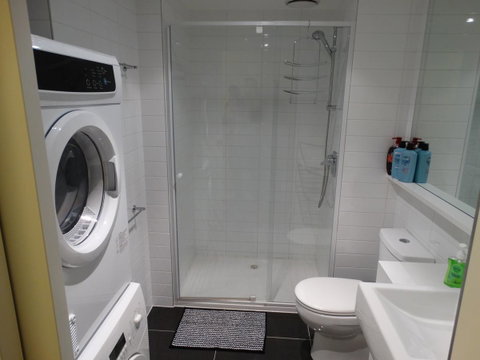 Cloud9 Luxury Apartments - Accommodation Newcastle 11