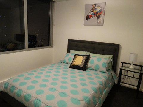 Cloud9 Luxury Apartments - Accommodation Newcastle 18