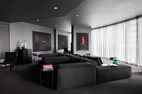 Shadow Play By Peppers - Accommodation Newcastle 20