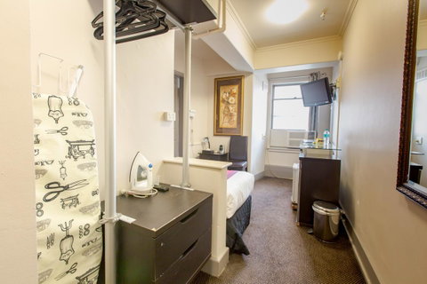 City Square Motel - Accommodation Newcastle 2