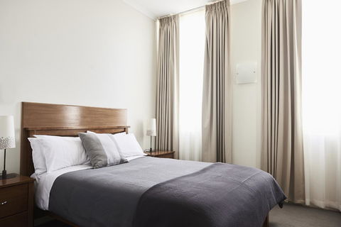 Plough Hotel - Accommodation Newcastle 1