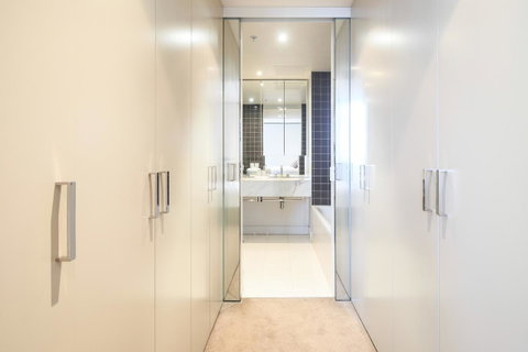 Mono Apartments On Freshwater Place - Accommodation Newcastle 28