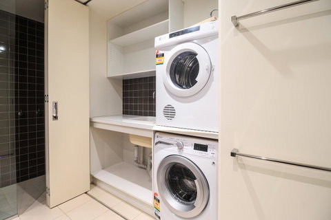 Mono Apartments On Freshwater Place - Accommodation Newcastle 27