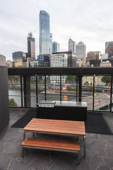 Mono Apartments On Freshwater Place - Accommodation Newcastle 34