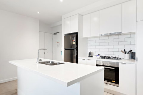 Experience Bella Hotel Apartments - Accommodation Newcastle 8