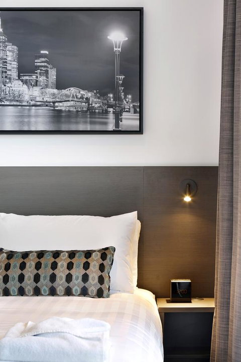 Experience Bella Hotel Apartments - Accommodation Newcastle 35