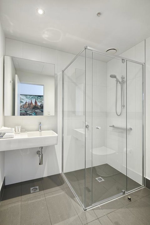 Experience Bella Hotel Apartments - Accommodation Newcastle 42