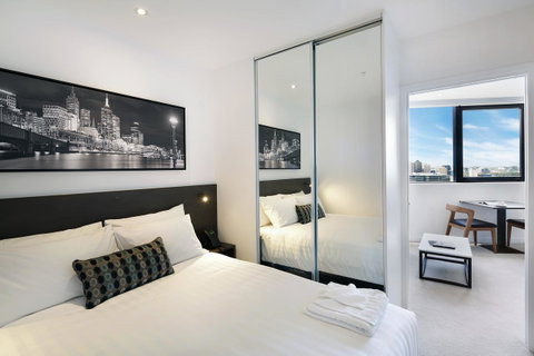 Experience Bella Hotel Apartments - Accommodation Newcastle 40