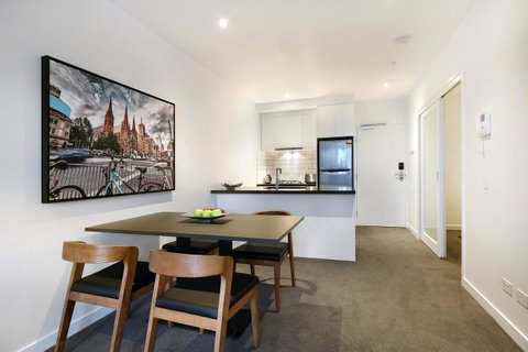 Experience Bella Hotel Apartments - Accommodation Newcastle 24