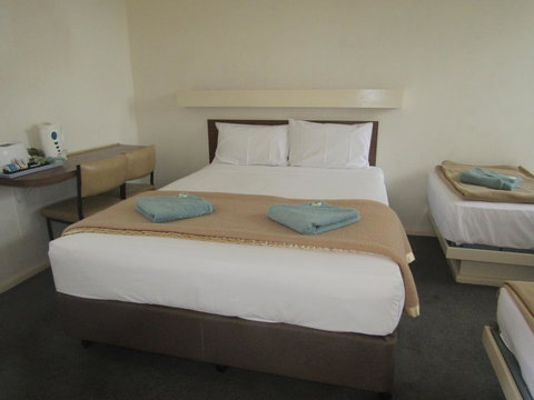 Twin City Motor Inn - Accommodation Newcastle 2