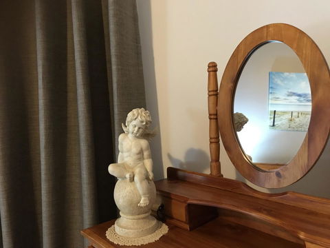 Day Dream Cottage - Accommodation Newcastle 14