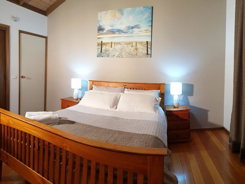 Day Dream Cottage - Accommodation Newcastle 6