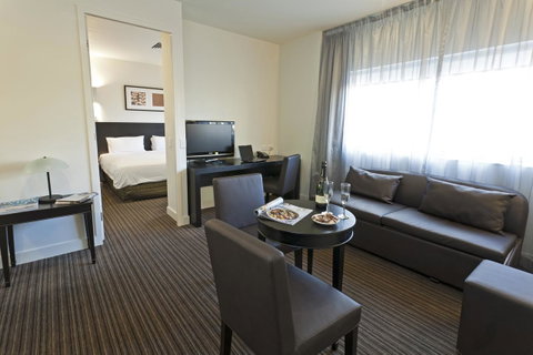 Causeway 353 Hotel - Accommodation Newcastle 10