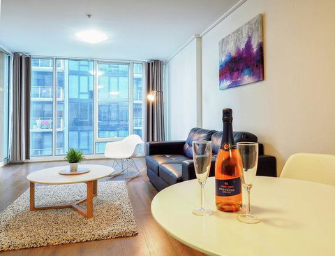 Premier Stays Melbourne - Accommodation Newcastle 6