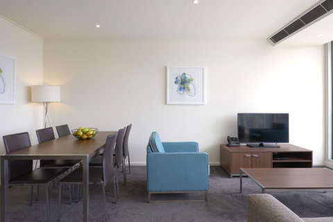 City Tempo - Whiteman St - Accommodation Newcastle 2