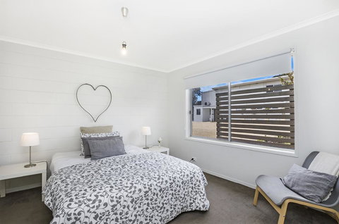 Portland Bay Apartments - Accommodation Newcastle 18