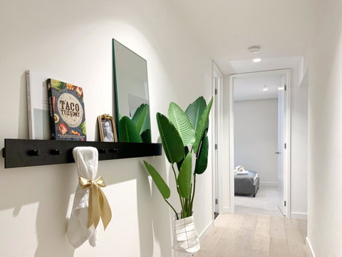 Cosmo Central Hotel Apartment - Accommodation Newcastle 2