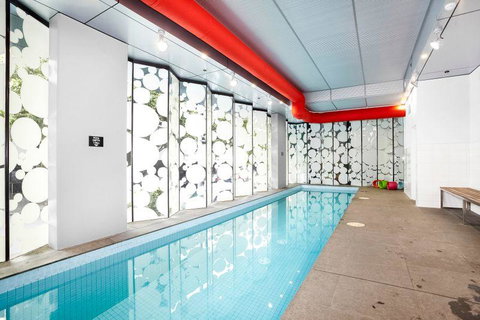 Premier Stays Melbourne - Accommodation Newcastle 3