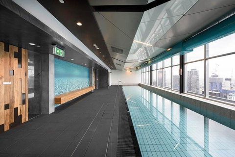 Auguste, Melbourne CBD Private Accommodation With Parking - Accommodation Newcastle 3