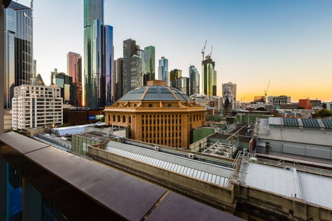 Auguste, Melbourne CBD Private Accommodation With Parking - Accommodation Newcastle 5