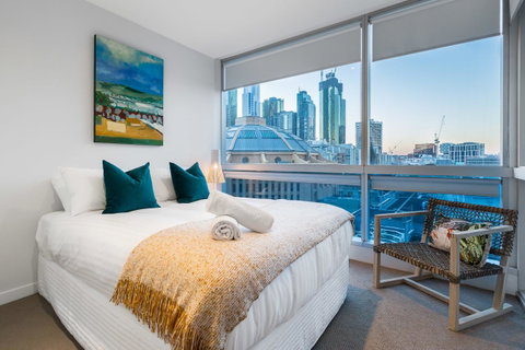 Auguste, Melbourne CBD Private Accommodation With Parking - Accommodation Newcastle 0