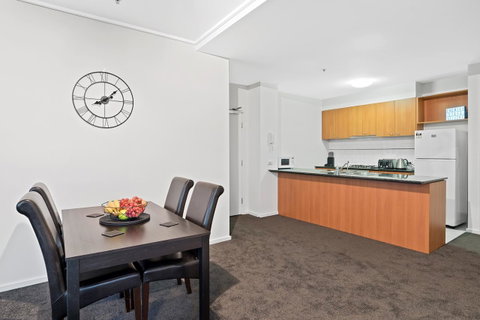 Premier Stays Melbourne - Accommodation Newcastle 9