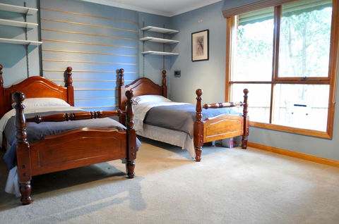 Crimea Retreat - Accommodation Newcastle 11