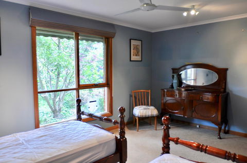 Crimea Retreat - Accommodation Newcastle 41