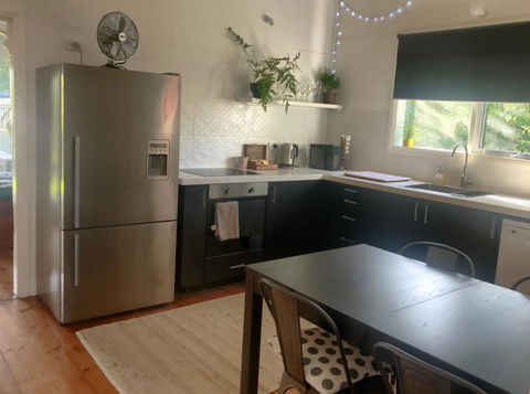 Cinta Cottage - Accommodation Newcastle 5