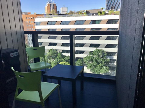 Mel-Uni Village - Accommodation Newcastle 22