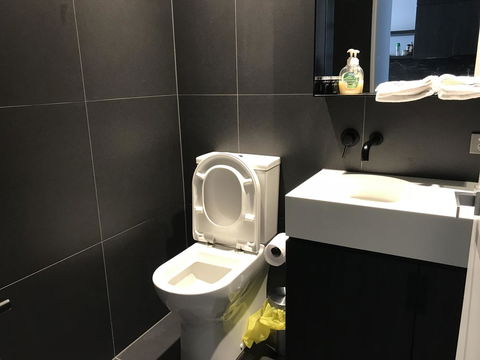 Mel-Uni Village - Accommodation Newcastle 20