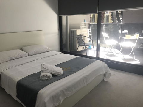 Mel-Uni Village - Accommodation Newcastle 8