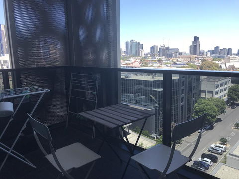 Mel-Uni Village - Accommodation Newcastle 3