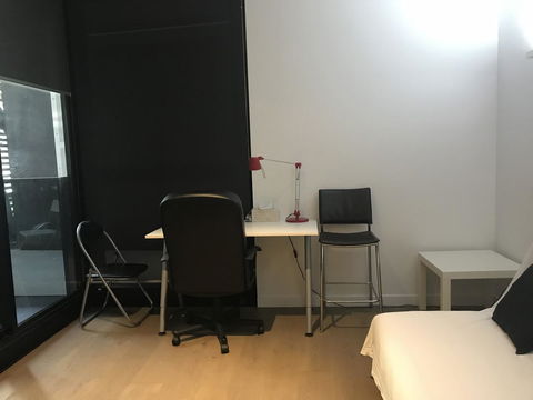 Mel-Uni Village - Accommodation Newcastle 12