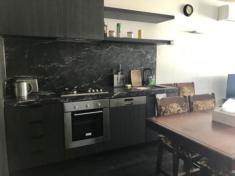 Mel-Uni Village - Accommodation Newcastle 25