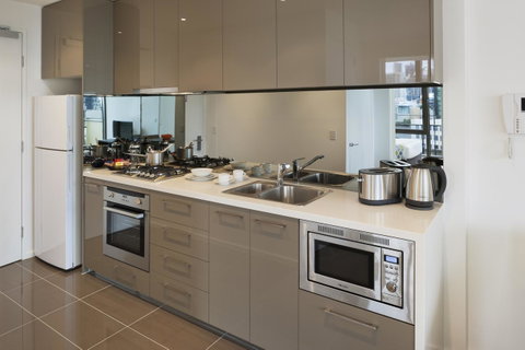 28 Nights Apartments - Accommodation Newcastle 15