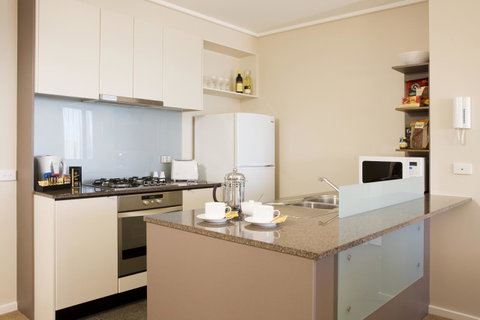 28 Nights Apartments - Accommodation Newcastle 7
