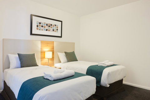 28 Nights Apartments - Accommodation Newcastle 8