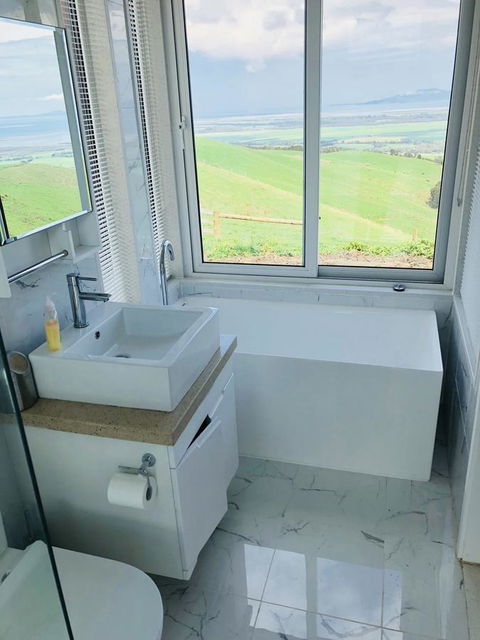 One Tree Hill Wilson Prom And Ocean Views - Accommodation Newcastle 38