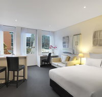 Oaks On Collins - Accommodation Newcastle