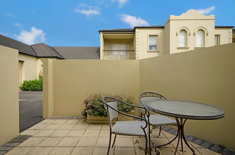 Sea Shells On Banyan Apartment - Accommodation Newcastle 8