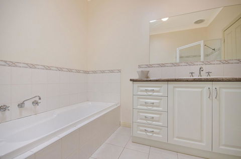 Sea Shells On Banyan Apartment - Accommodation Newcastle 12