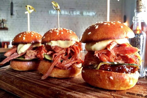 COZY 2BR Suites, FEDERATION SQUARE + FREE Parking - Accommodation Newcastle 22