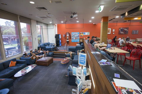 Melbourne Metro YHA - Accommodation Newcastle 6