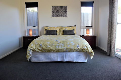 Tamara Temptation - Accommodation Newcastle 10