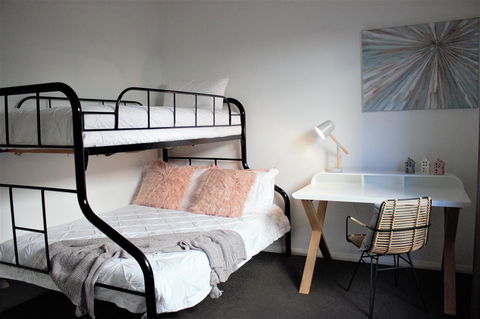 Tamara Temptation - Accommodation Newcastle 14