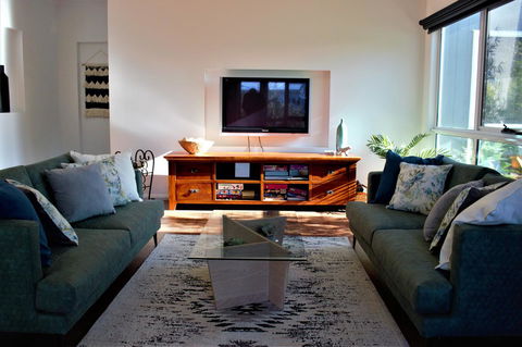 Tamara Temptation - Accommodation Newcastle 9